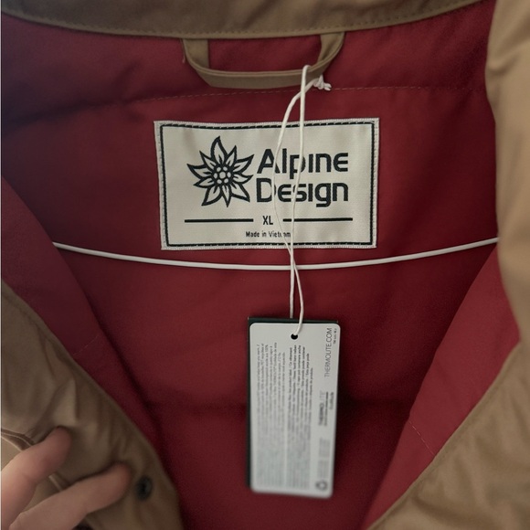 Alpine Design Puffer Vest - Picture 2 of 3